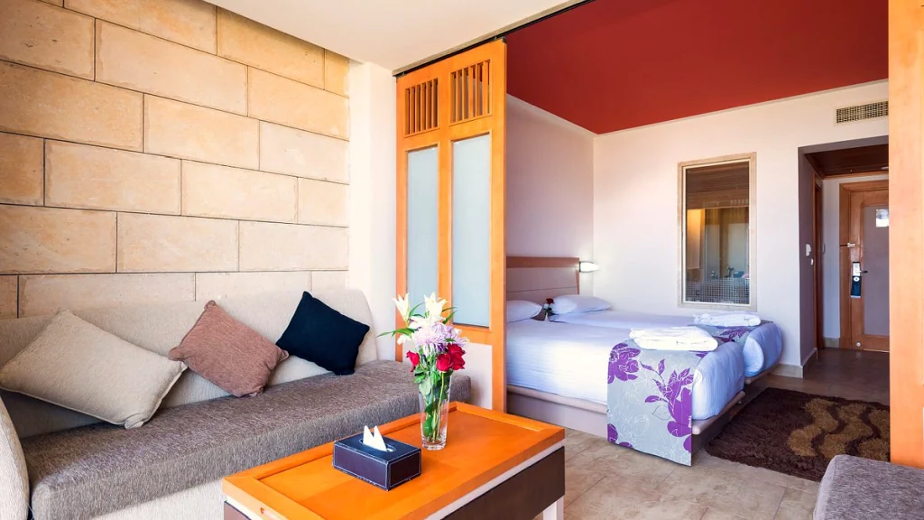 الفندق بارسلو تيران ريزورت - شرم الشيخ